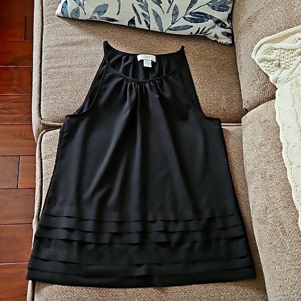 LOFT black trapeze sleeveless top